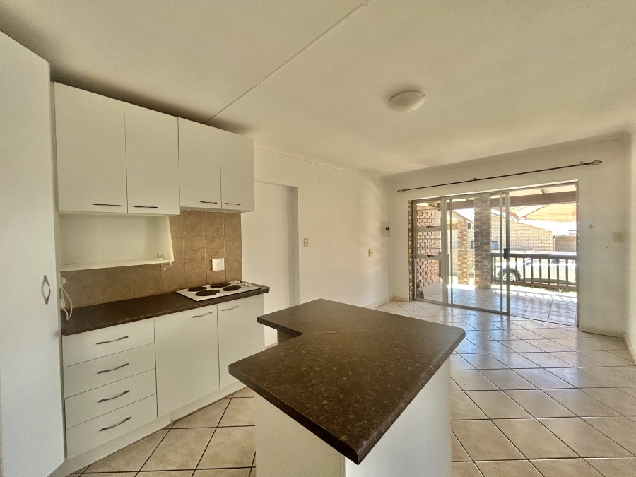 4 Bedroom Property for Sale in Wavecrest Eastern Cape